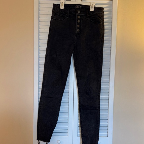Women's Abercrombie & Fitch Black High-Waisted Super skinny button fly Jeans - Picture 1 of 6